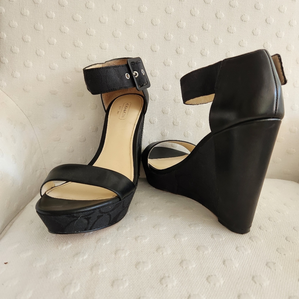 Coach platform sandals black